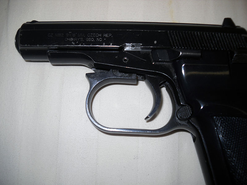 detail, CZ 82 with disassembly latch unlocked